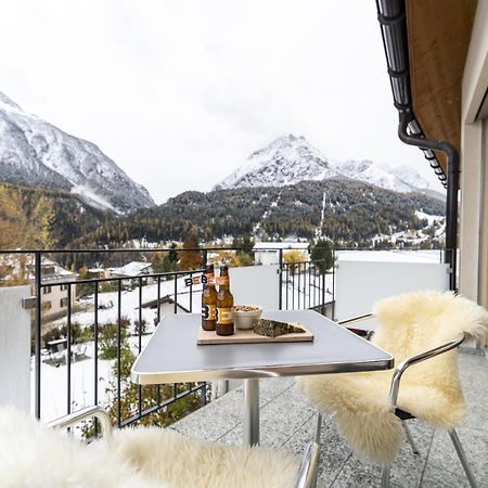 Chasa Capricornin Leilighet Scuol Eksteriør bilde